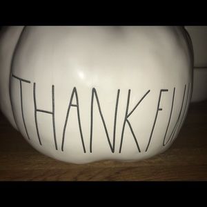 Rae Dunn Thankful pumpkin